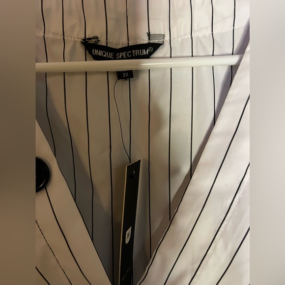 Fun pin striped chef styled loose fitting top. - Picture 8 of 8